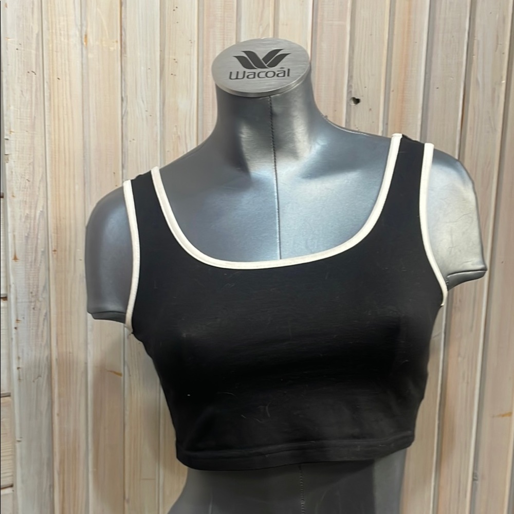SHEIN Black Fitted Crop Tank Top